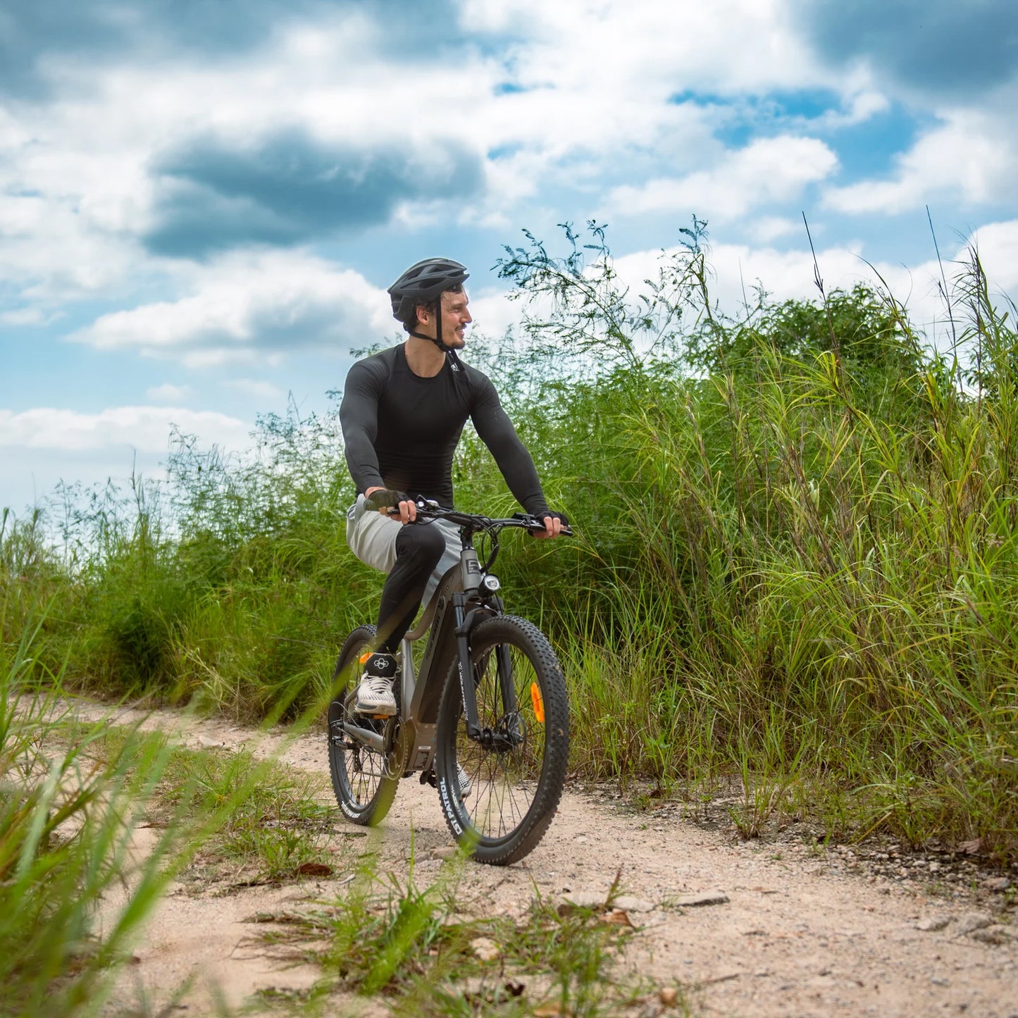 EB07 5thwheel Torrent 1 MTB Ebike EU 250W Brushless Rear Hub Torque Sensor 48V 15Ah Lithium Battery 7-Speed Electric Bicycle