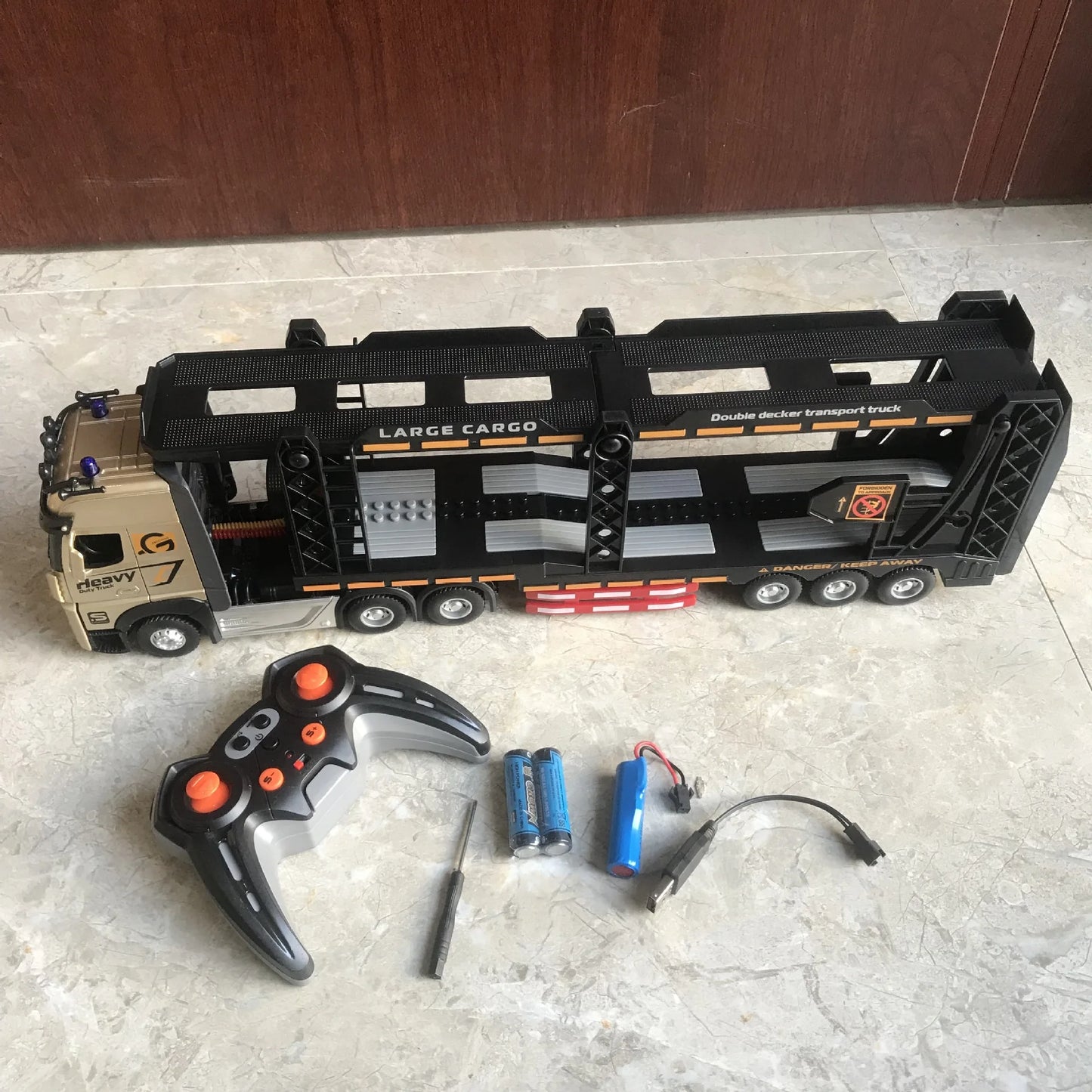 RC Car Big Remote Control Oil Tank Truck 9CH Alloy Electronic Simulation Trailer LED Music RC Container Truck Rechargeable Toy