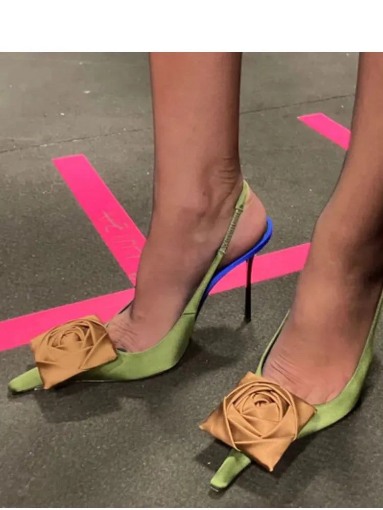 2026 Summer Women's New Pointed Shallow Mouth Sandals Fashion Show Party Wedding Women's Large Size Stiletto Sandals