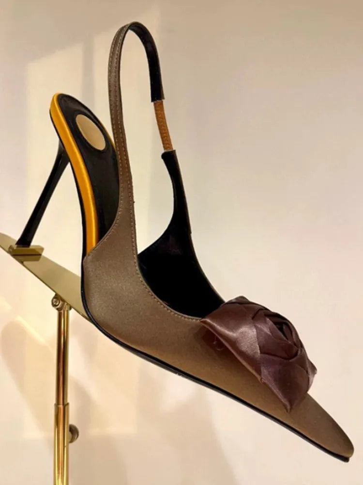 2026 Summer Women's New Pointed Shallow Mouth Sandals Fashion Show Party Wedding Women's Large Size Stiletto Sandals