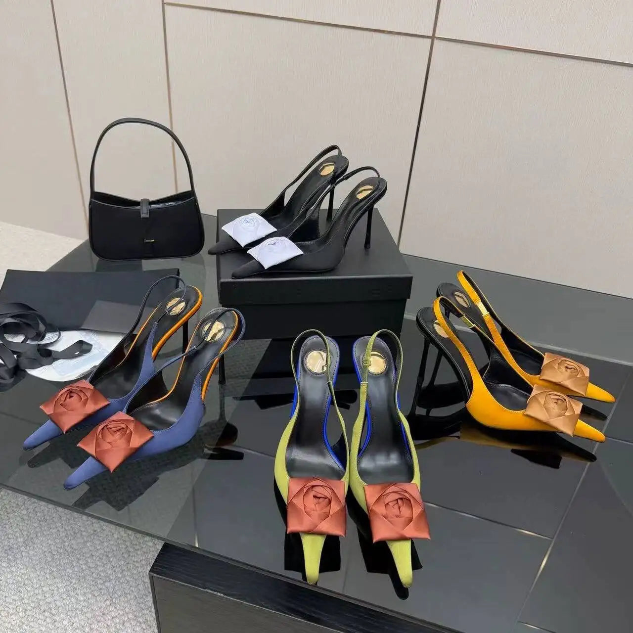 2026 Summer Women's New Pointed Shallow Mouth Sandals Fashion Show Party Wedding Women's Large Size Stiletto Sandals