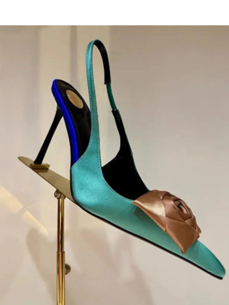 2026 Summer Women's New Pointed Shallow Mouth Sandals Fashion Show Party Wedding Women's Large Size Stiletto Sandals