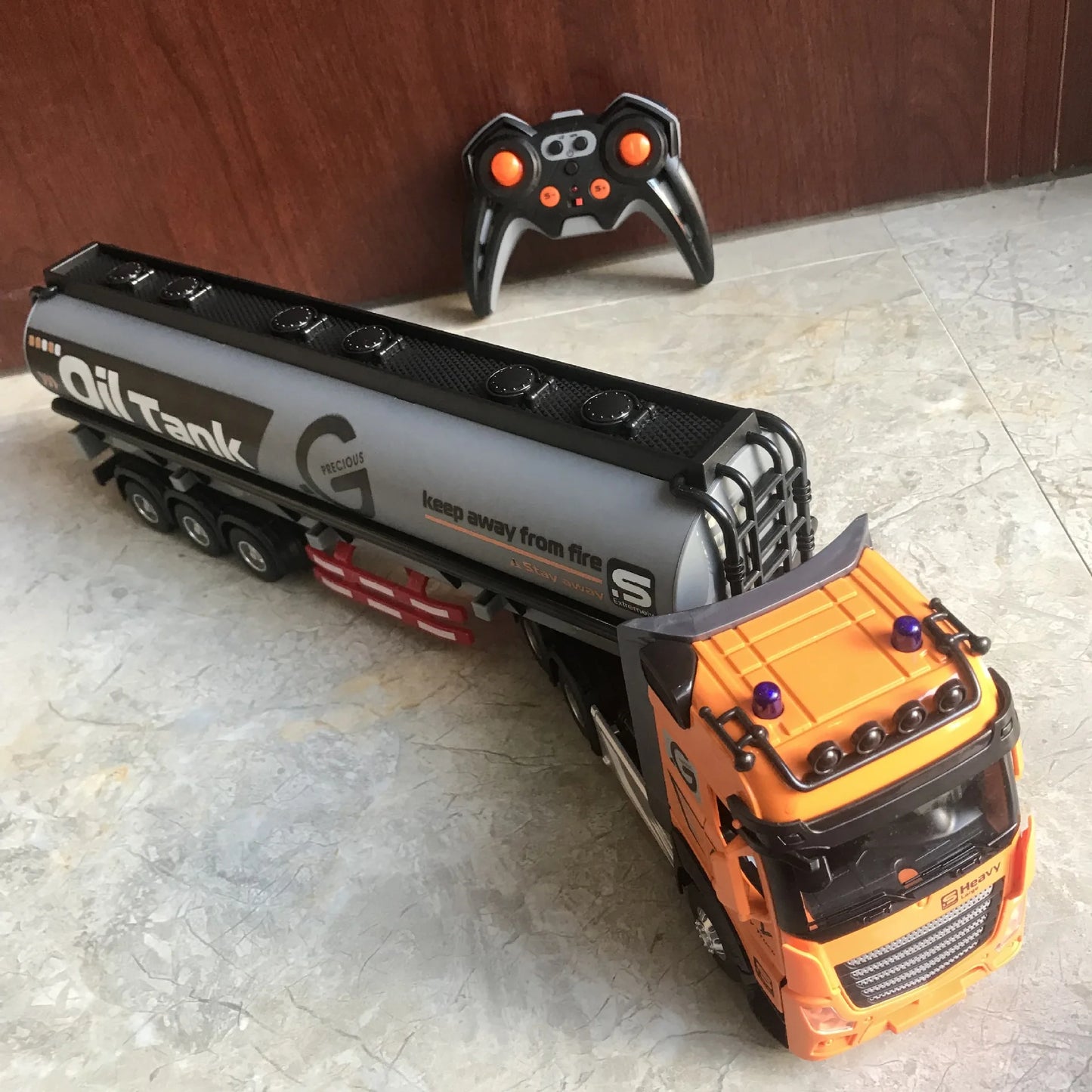 RC Car Big Remote Control Oil Tank Truck 9CH Alloy Electronic Simulation Trailer LED Music RC Container Truck Rechargeable Toy
