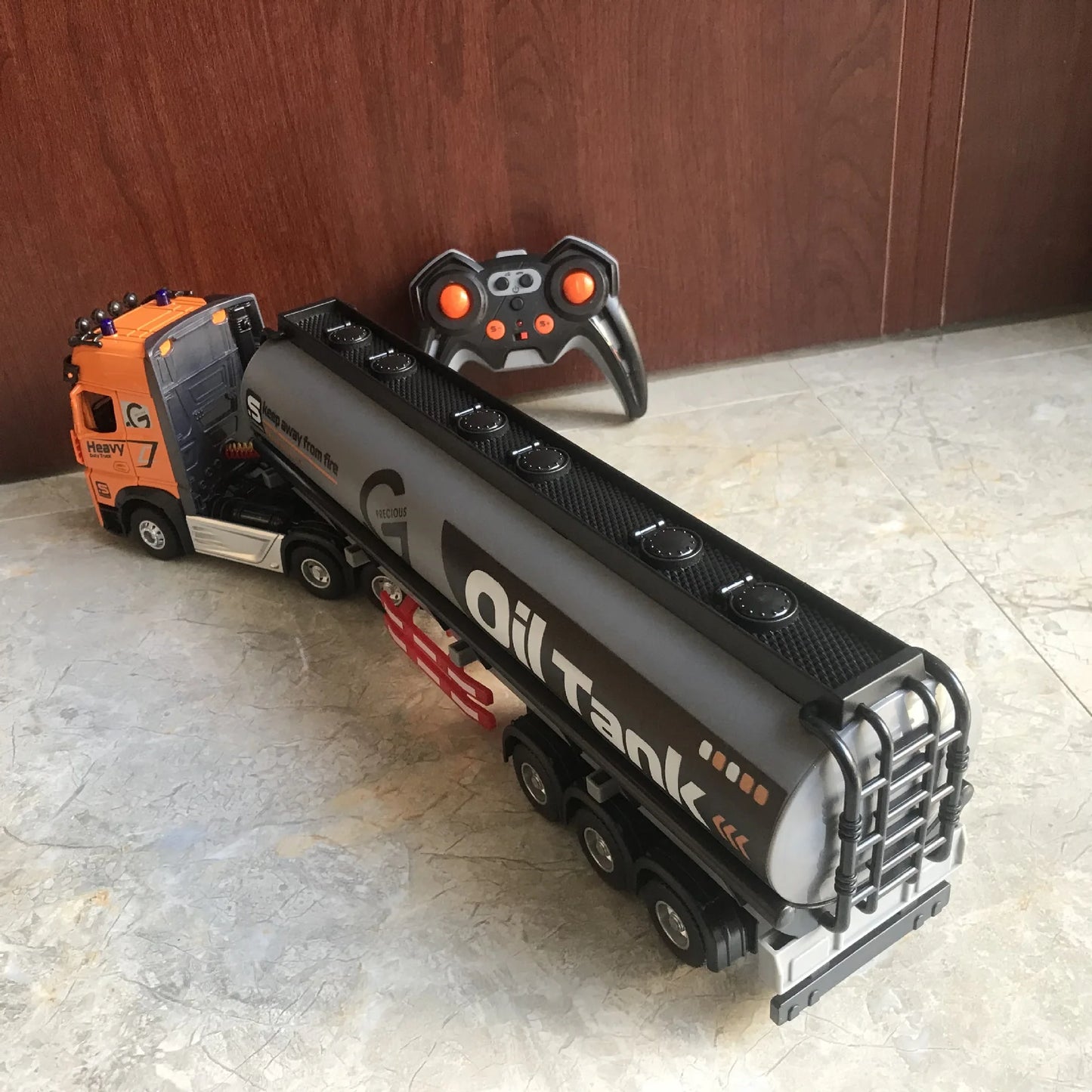 RC Car Big Remote Control Oil Tank Truck 9CH Alloy Electronic Simulation Trailer LED Music RC Container Truck Rechargeable Toy
